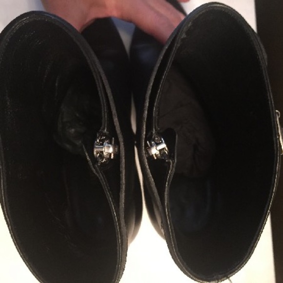 Saint Laurent - Black Buckle Booties US 8 | IT 38 - Picture 5 of 6